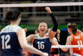 APP下载-跨界奇观，马刺学欧联、JackeyLove助曼联破纪录、德罗巴勇士规则引热议